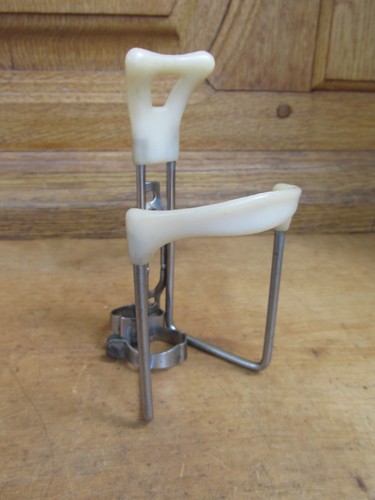 Reg ancien porte bidon - ancien,